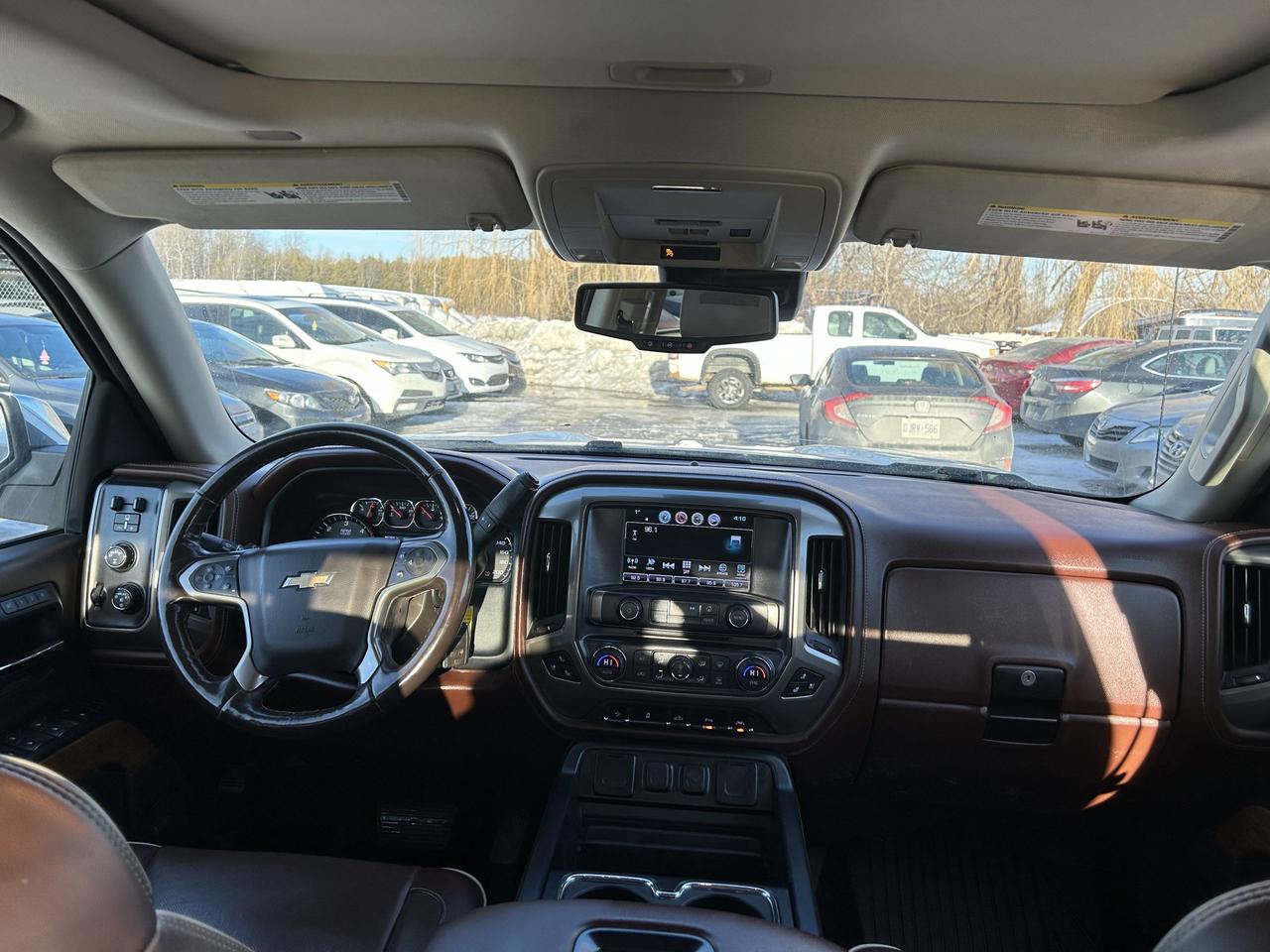 2018 Chevrolet Silverado 1500 High Country Photo