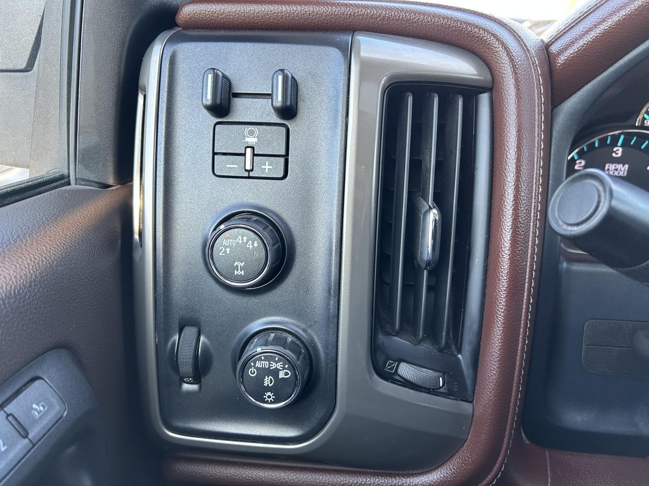 2018 Chevrolet Silverado 1500 High Country Photo