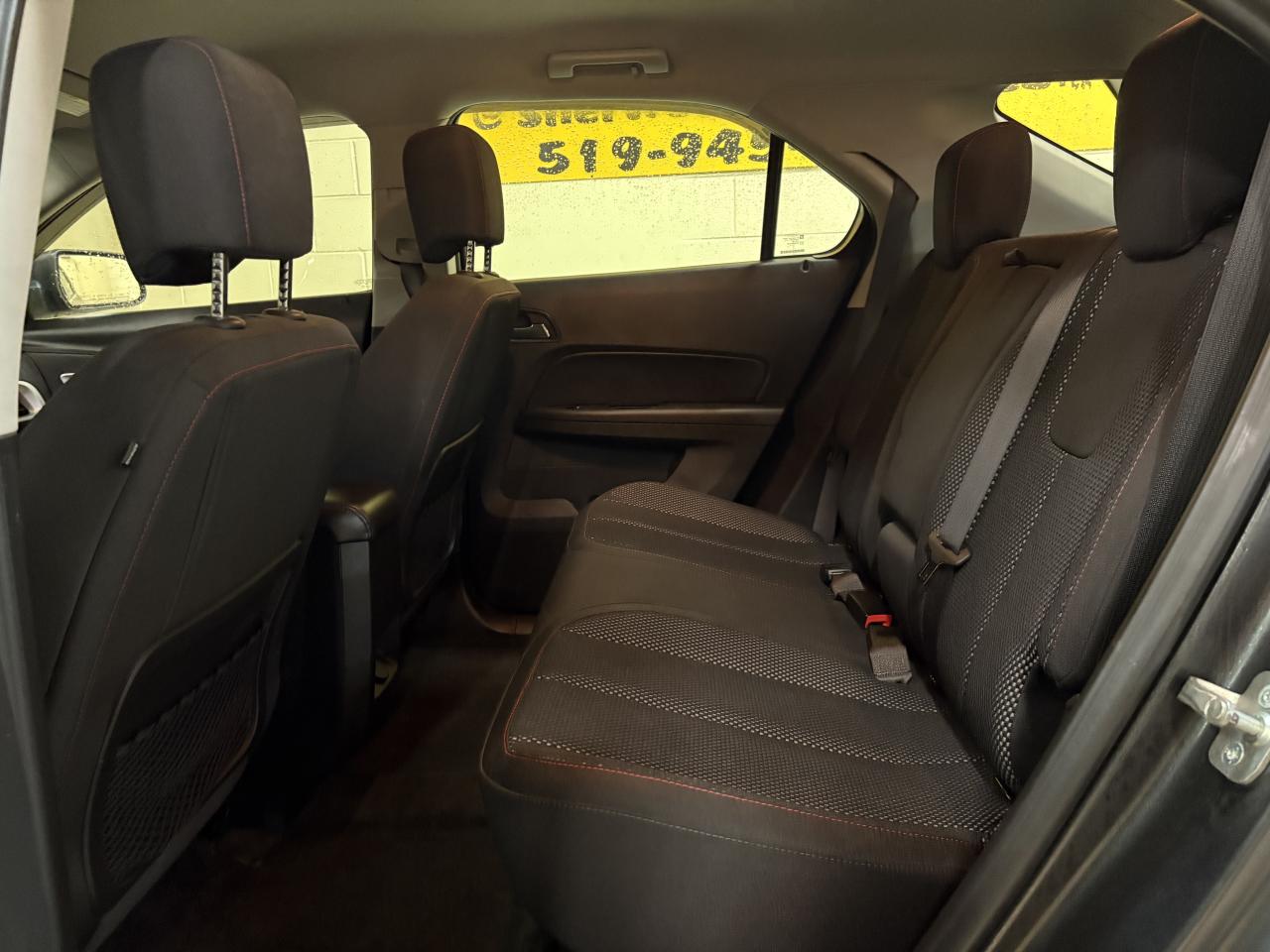 2017 Chevrolet Equinox LS Photo