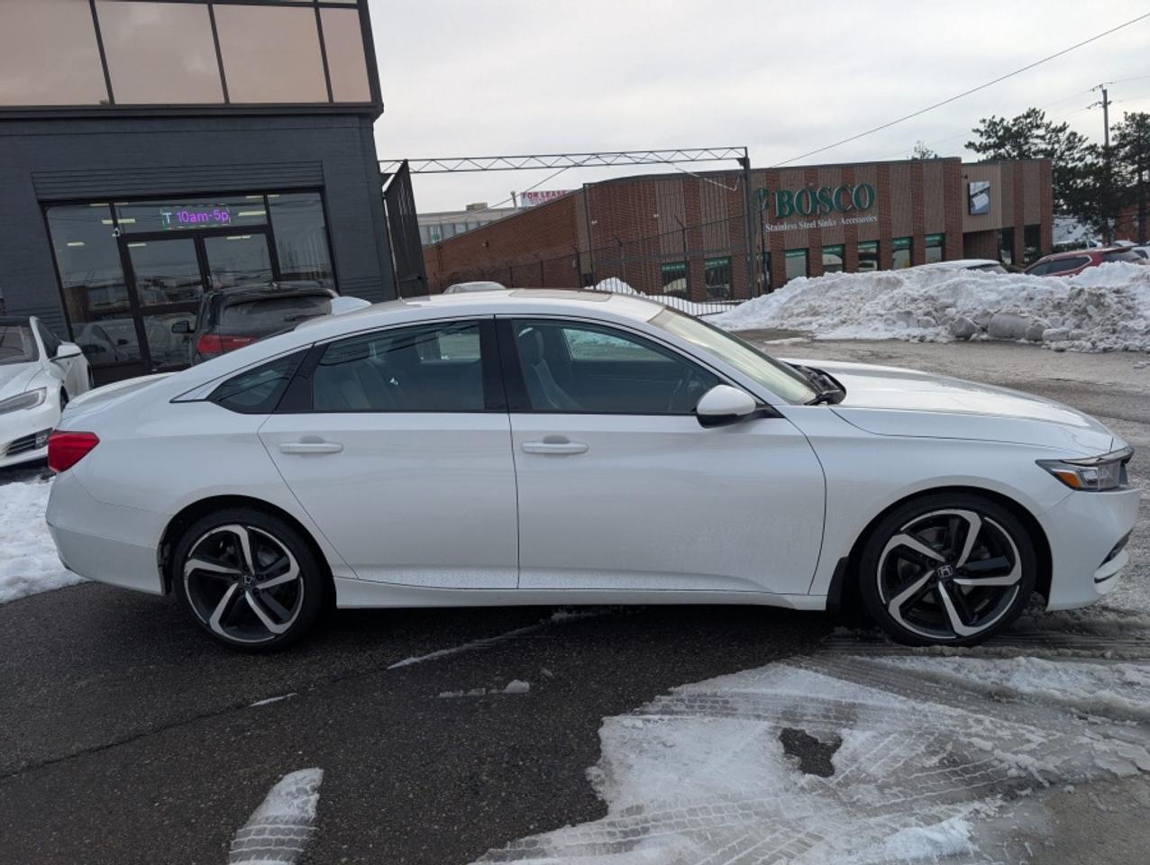 2020 Honda Accord SPORT/ ONE OWNER/ SUNROOF/ REAR CAM - Photo #4