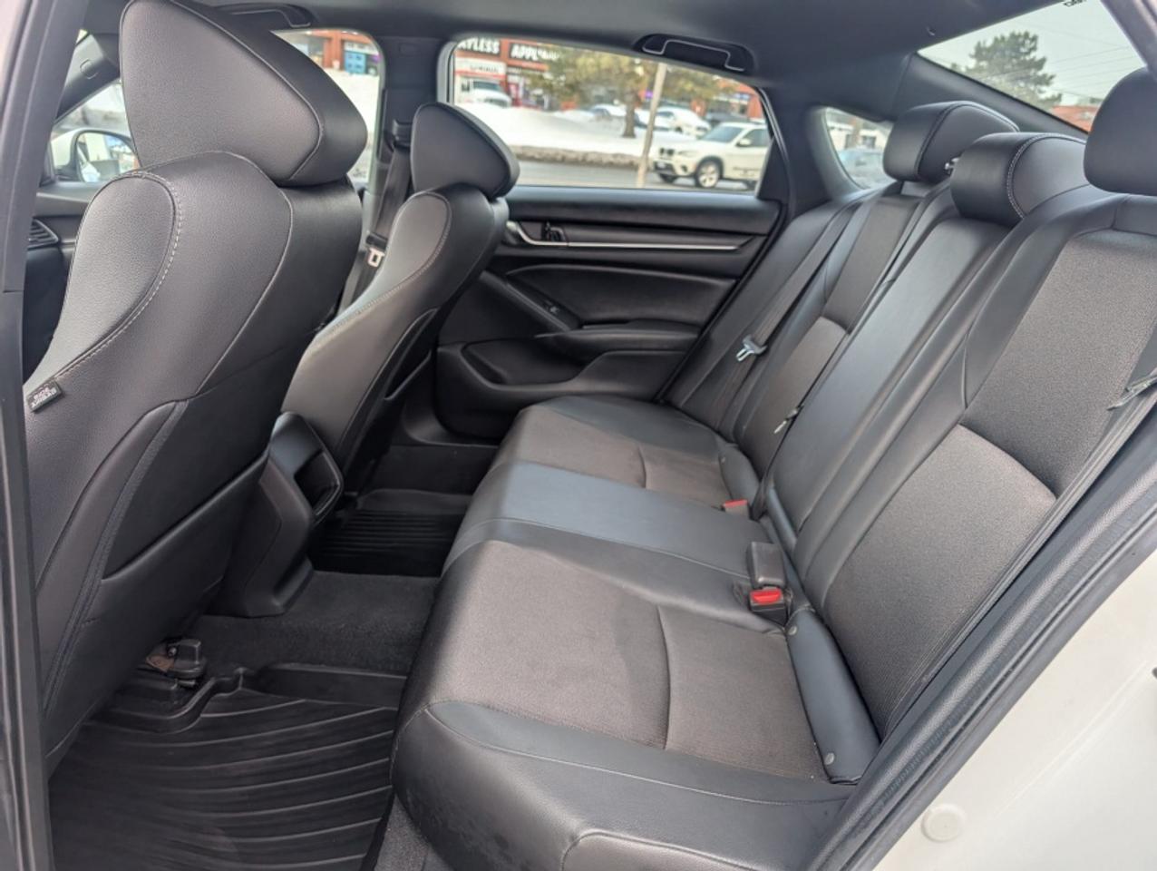 2020 Honda Accord SPORT/ ONE OWNER/ SUNROOF/ REAR CAM - Photo #10