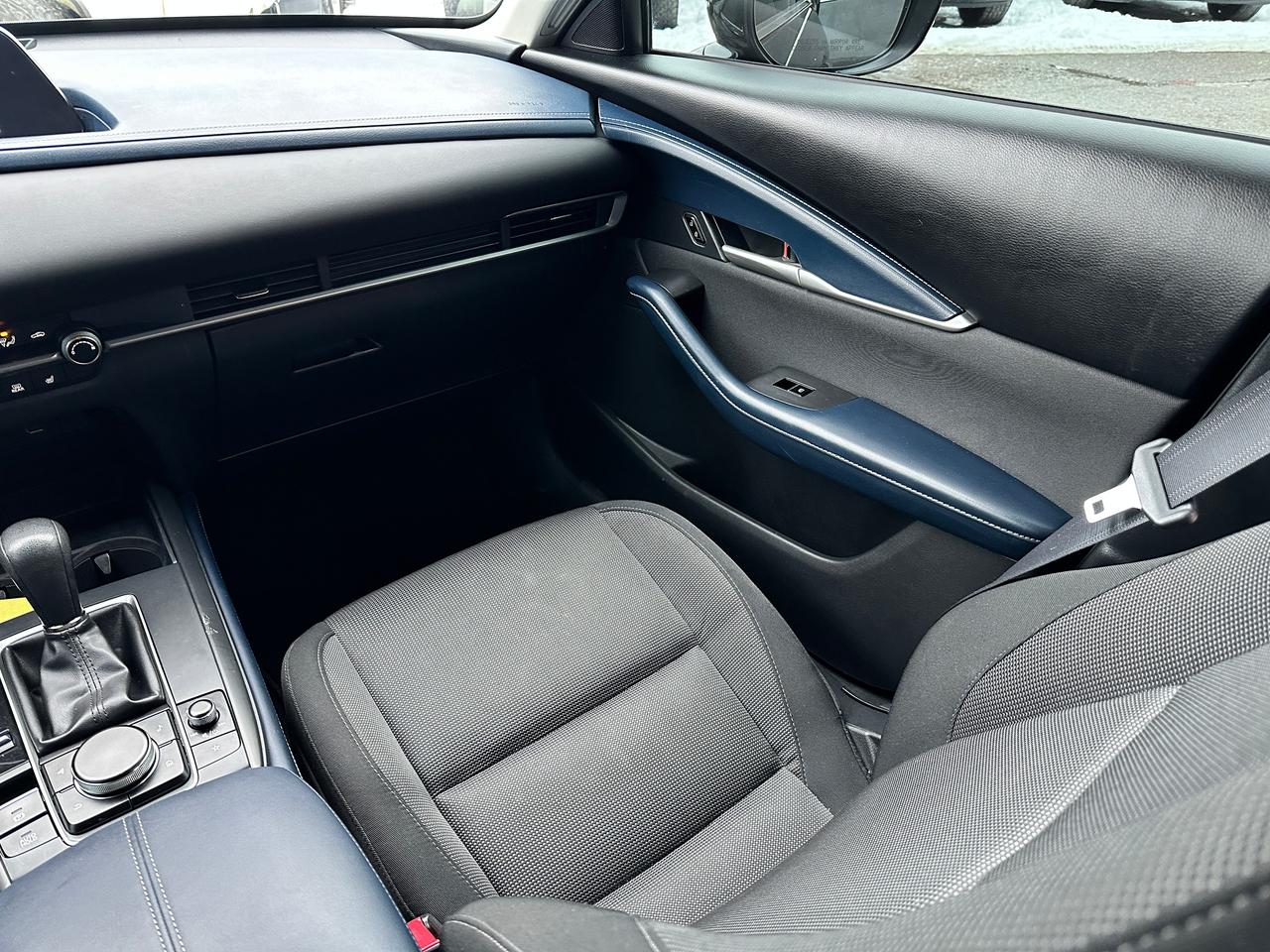 2021 Mazda CX-30 GX-AWD HTD Cloth Bluetooth CarPlay RearCam Alloys Photo