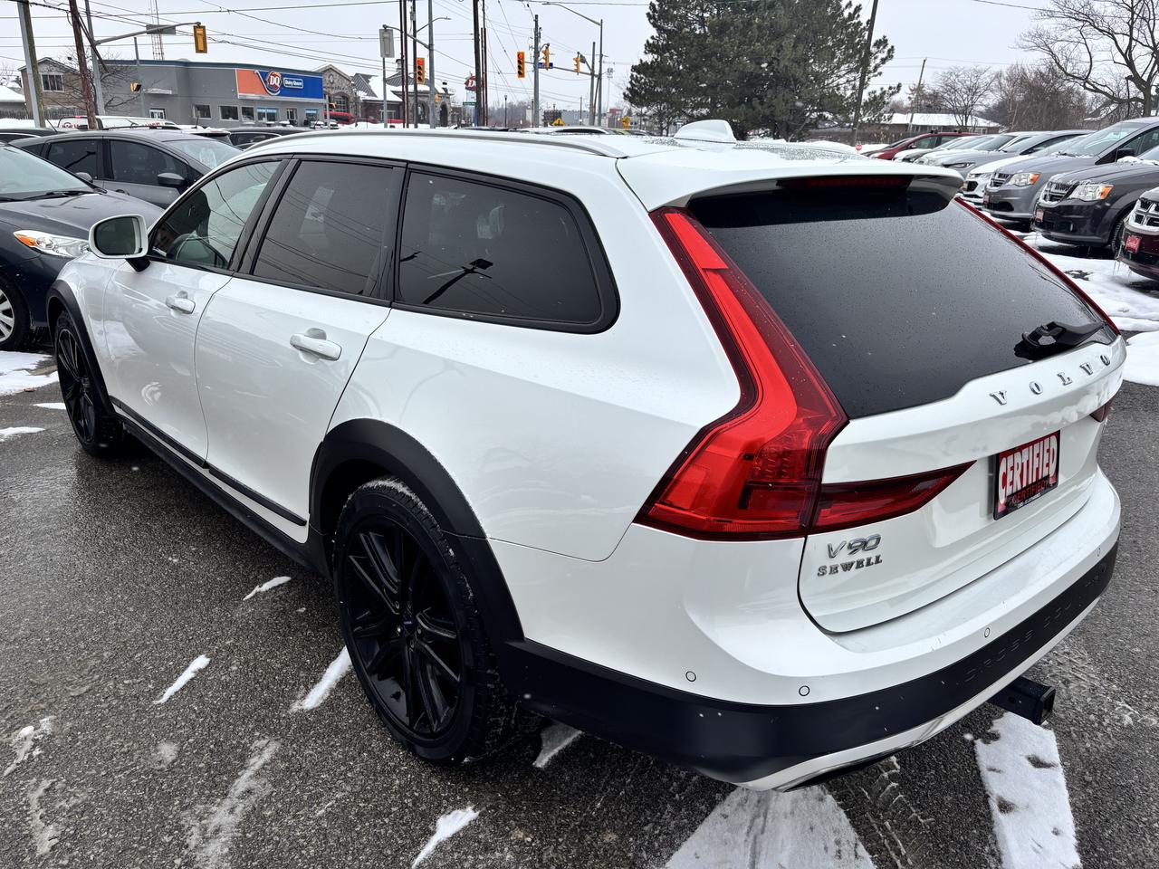 2017 Volvo V90 T6 ** AWD, LKA, BSM, ADAPT CRUISE ** Photo