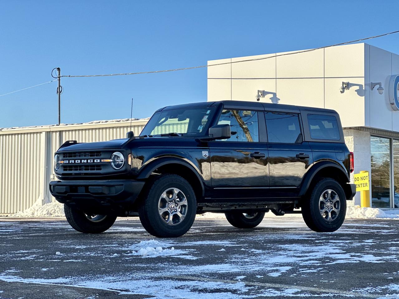 2026 Ford Bronco Big Bend 4 Door 4x4 Photo3