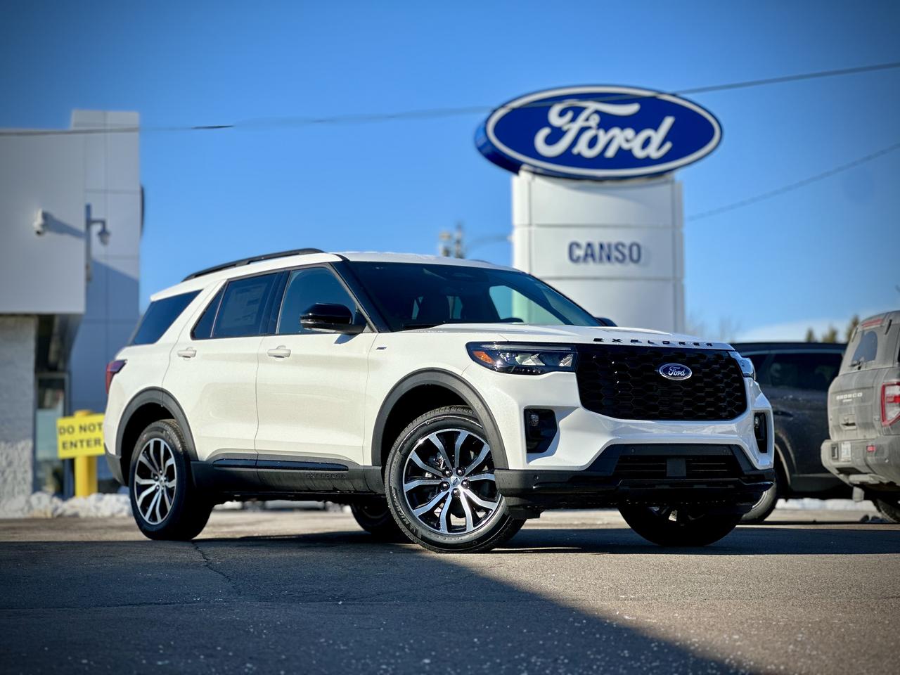 2026 Ford Explorer ST-Line 4WD Photo0