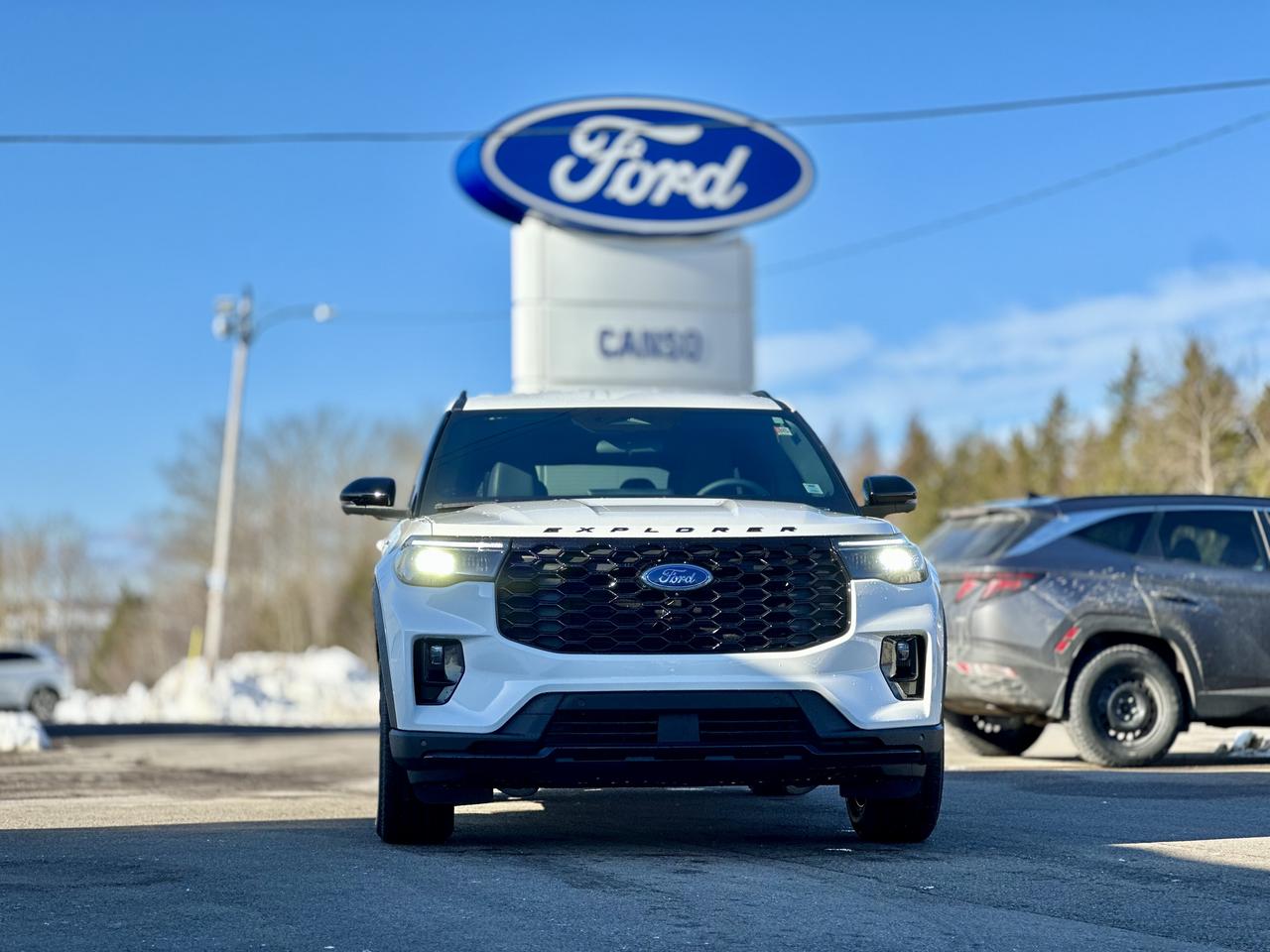 2026 Ford Explorer ST-Line 4WD Photo1