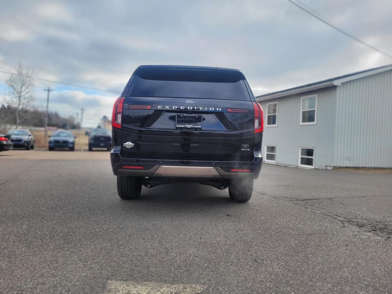 2026 Ford Expedition King Ranch Max 4x4 Photo4