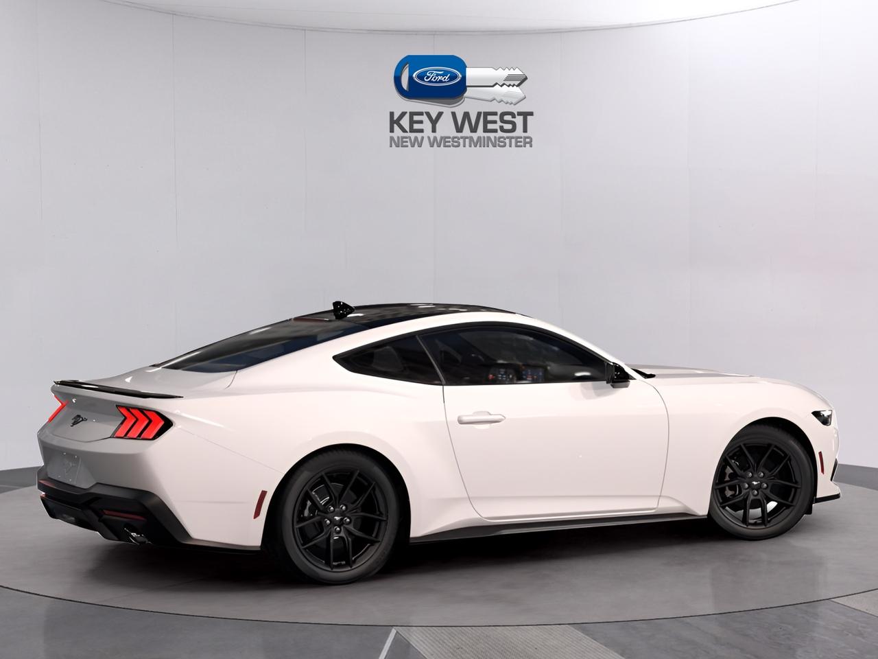 2026 Ford Mustang EcoBoost Fastback Photo2