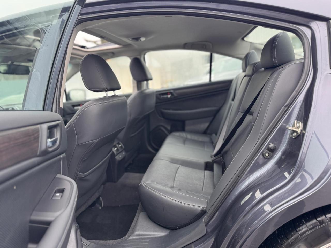 2016 Subaru Legacy AWD NAVI SAFETY BLINDSPOT SUNROOF NEW BREAKES B-T Photo