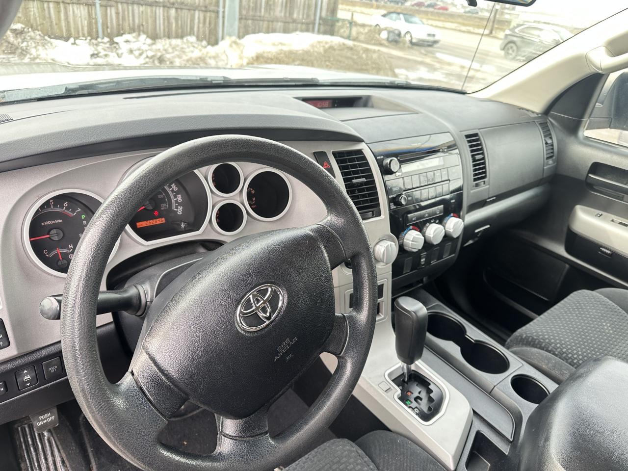 2007 Toyota Tundra SR5, MINT CONDITION, 4X4, 5.7 V8, CERTIFIED Photo