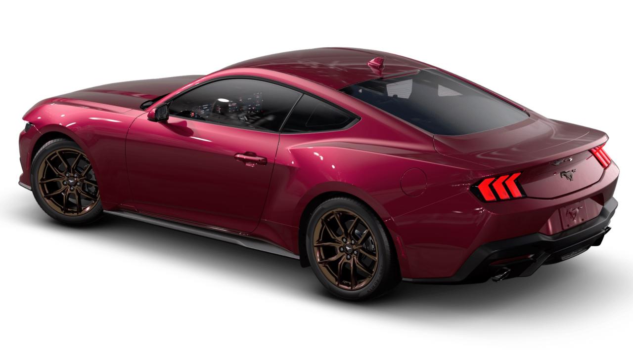 2026 Ford Mustang EcoBoost Fastback Photo1