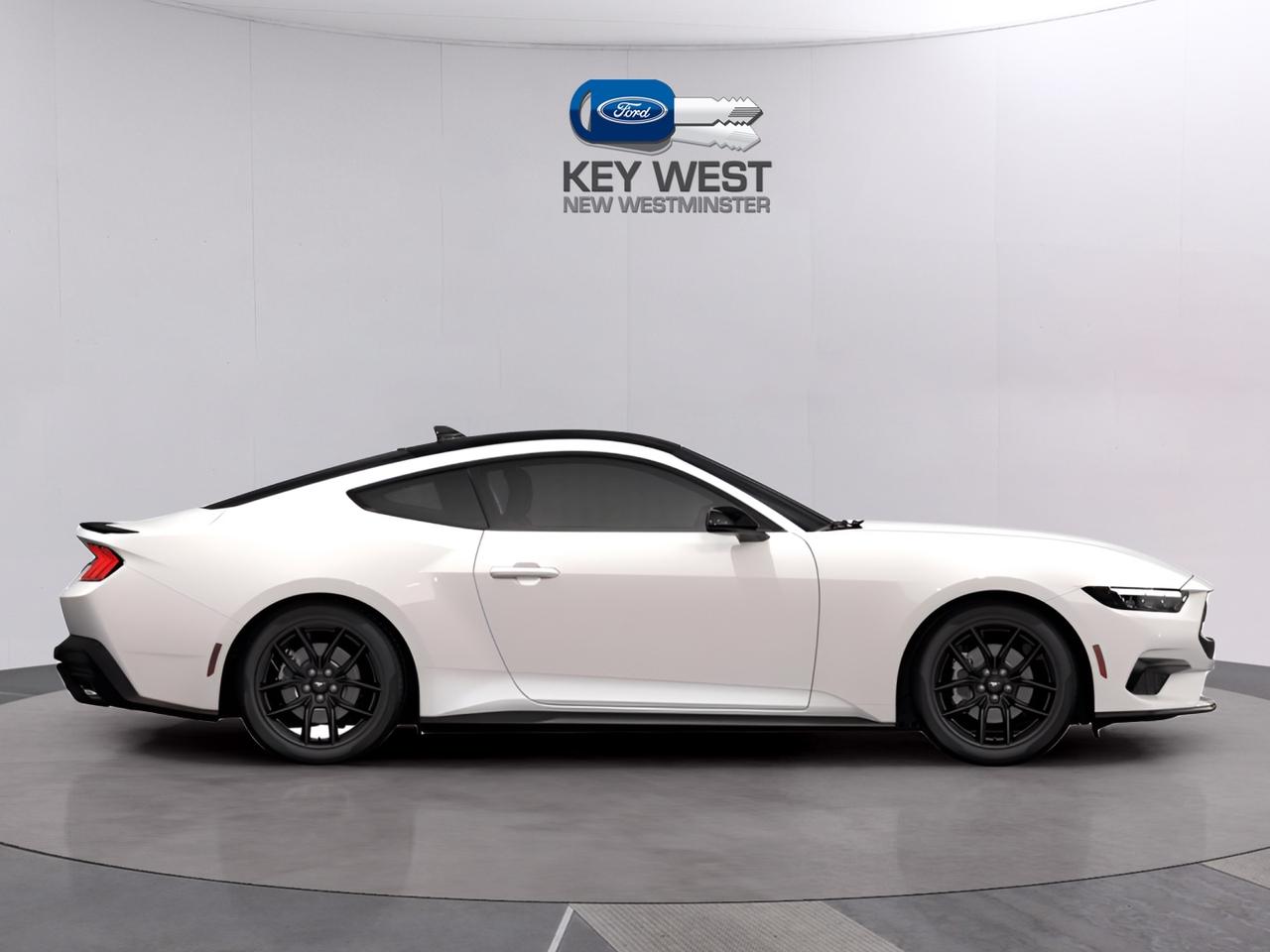 2026 Ford Mustang EcoBoost Fastback Photo3