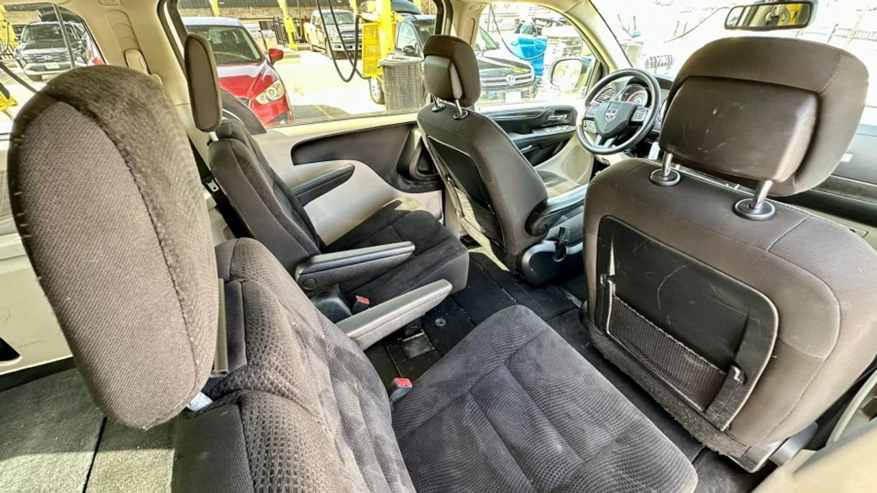 2020 Dodge Grand Caravan * NO ACCIDENTS * MUST SEE " Photo