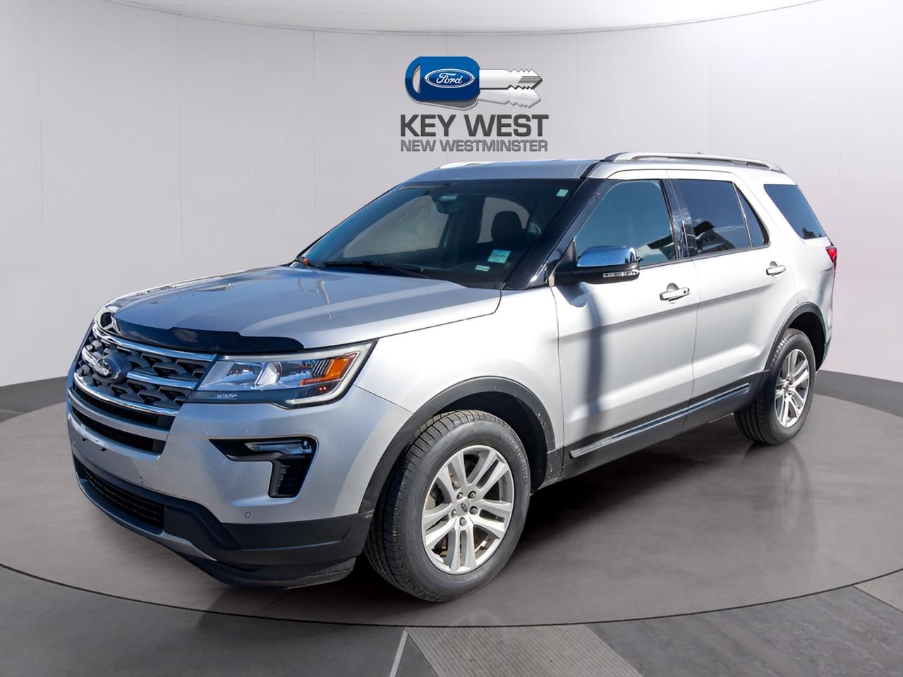 2018 Ford Explorer XLT 4WD Photo1
