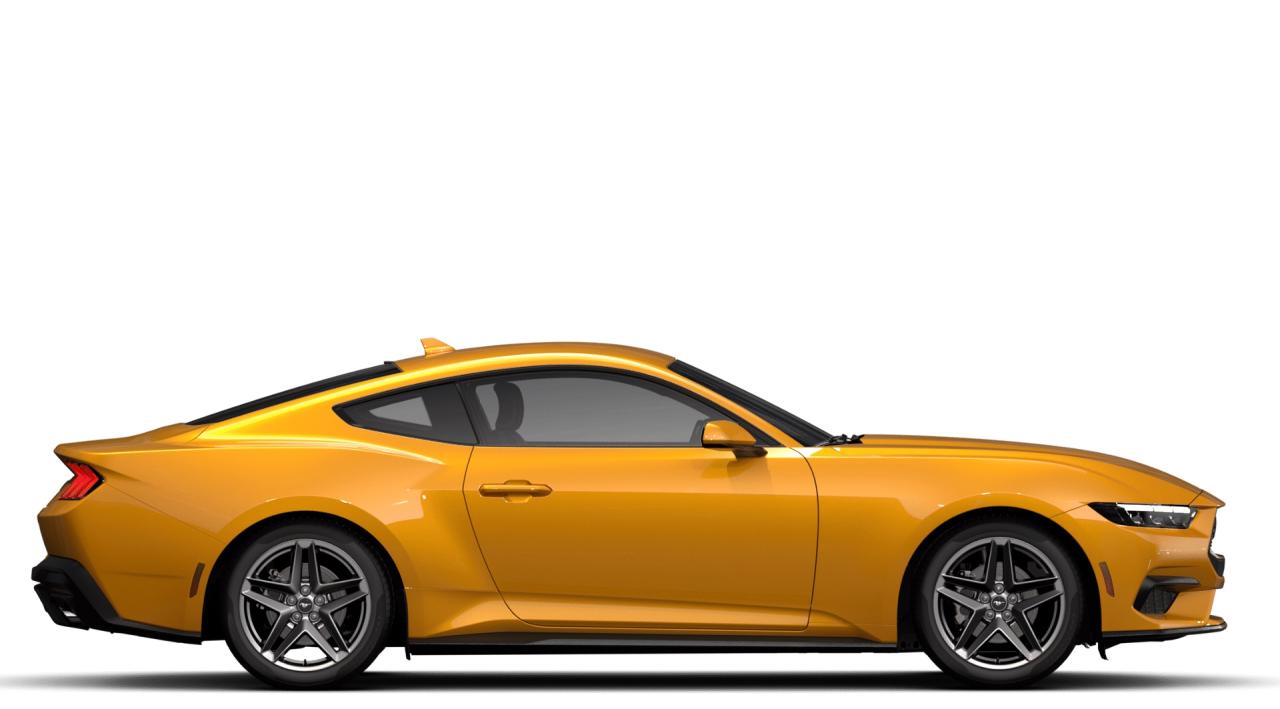 2026 Ford Mustang EcoBoost Fastback Photo4