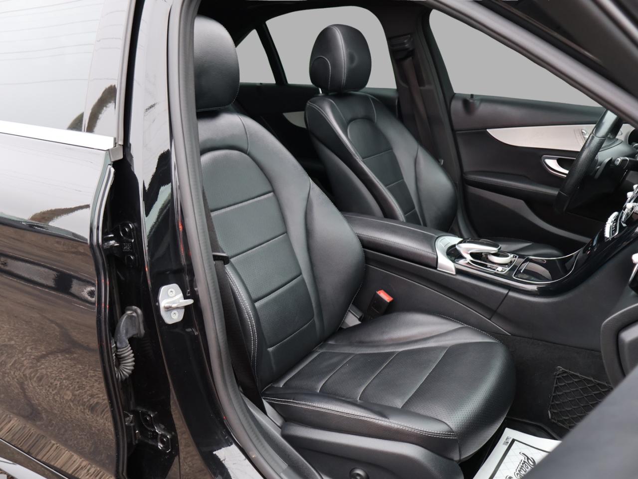 2017 Mercedes-Benz C-Class C300 4MATIC Sedan CAMERA NAV BLUETOOTH LEATHER HEATED SEATS SUNROOF CRUISE ALLOYS Photo