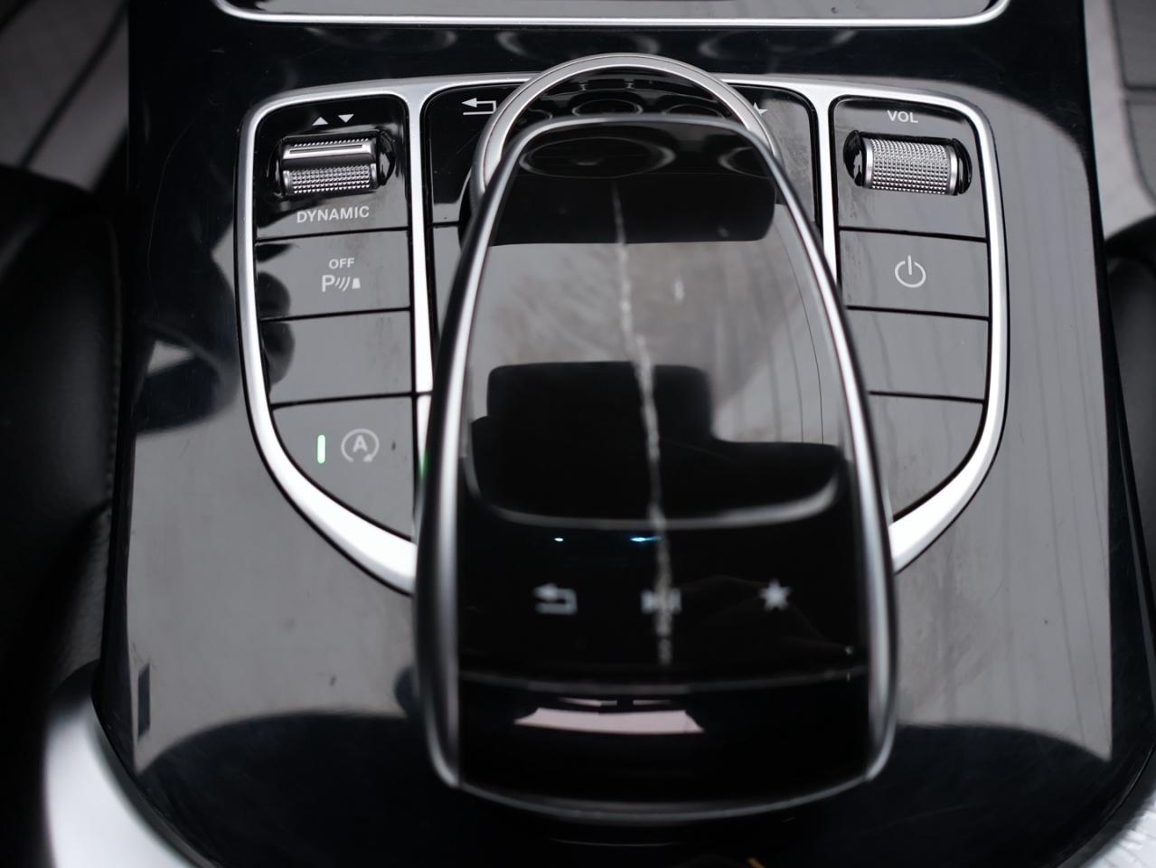 2017 Mercedes-Benz C-Class C300 4MATIC Sedan CAMERA NAV BLUETOOTH LEATHER HEATED SEATS SUNROOF CRUISE ALLOYS Photo