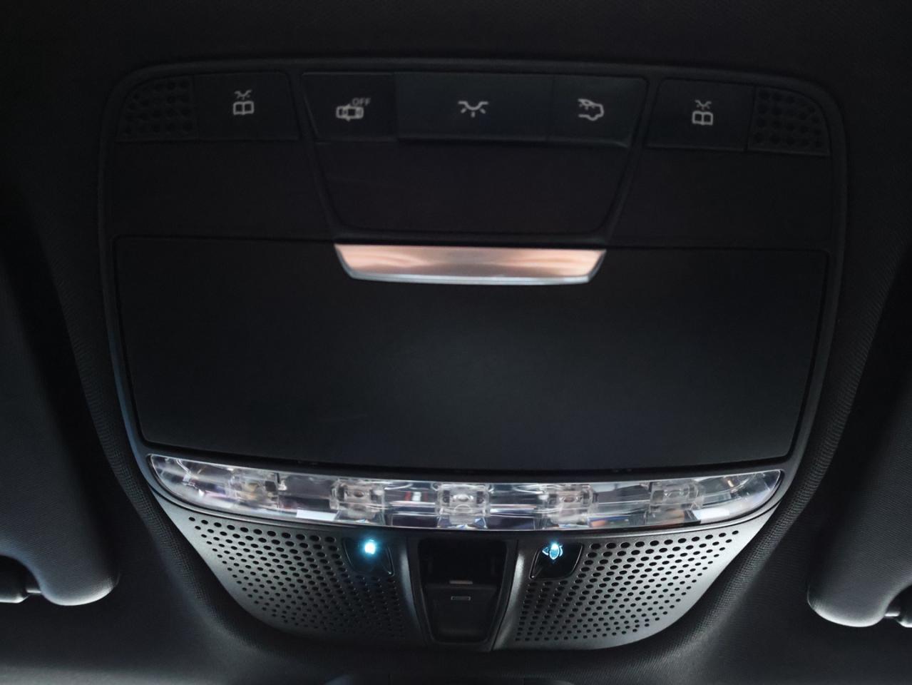 2017 Mercedes-Benz C-Class C300 4MATIC Sedan CAMERA NAV BLUETOOTH LEATHER HEATED SEATS SUNROOF CRUISE ALLOYS Photo