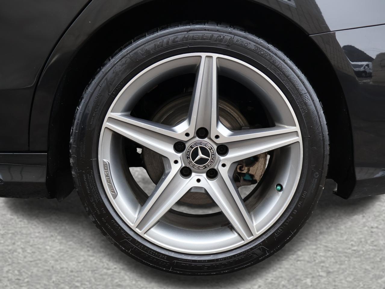 2017 Mercedes-Benz C-Class C300 4MATIC Sedan CAMERA NAV BLUETOOTH LEATHER HEATED SEATS SUNROOF CRUISE ALLOYS Photo