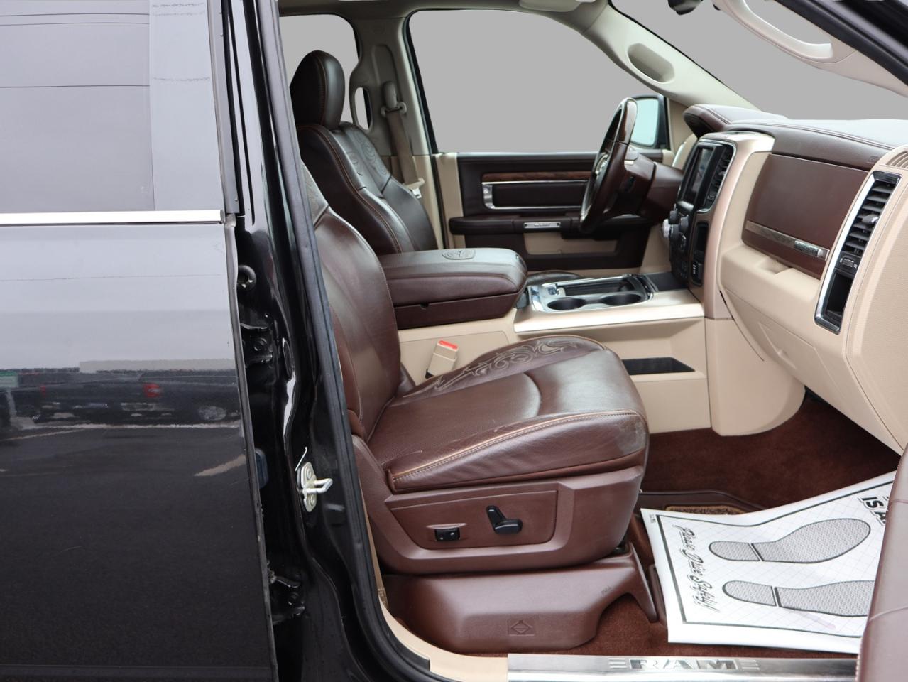 2018 RAM 1500 Longhorn Crew Cab LWB 4WD CAMERA NAV BLUETOOTH LEATHER HEATED SEATS SUNROOF CRUISE ALLOYS Photo