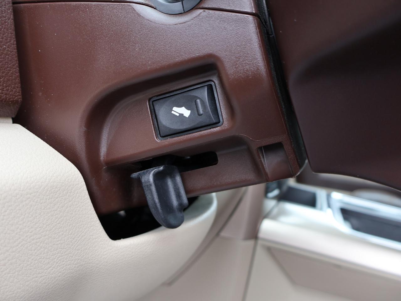 2018 RAM 1500 Longhorn Crew Cab LWB 4WD CAMERA NAV BLUETOOTH LEATHER HEATED SEATS SUNROOF CRUISE ALLOYS Photo