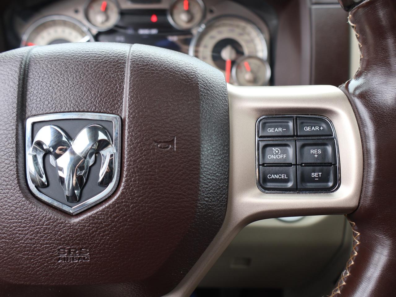 2018 RAM 1500 Longhorn Crew Cab LWB 4WD CAMERA NAV BLUETOOTH LEATHER HEATED SEATS SUNROOF CRUISE ALLOYS Photo