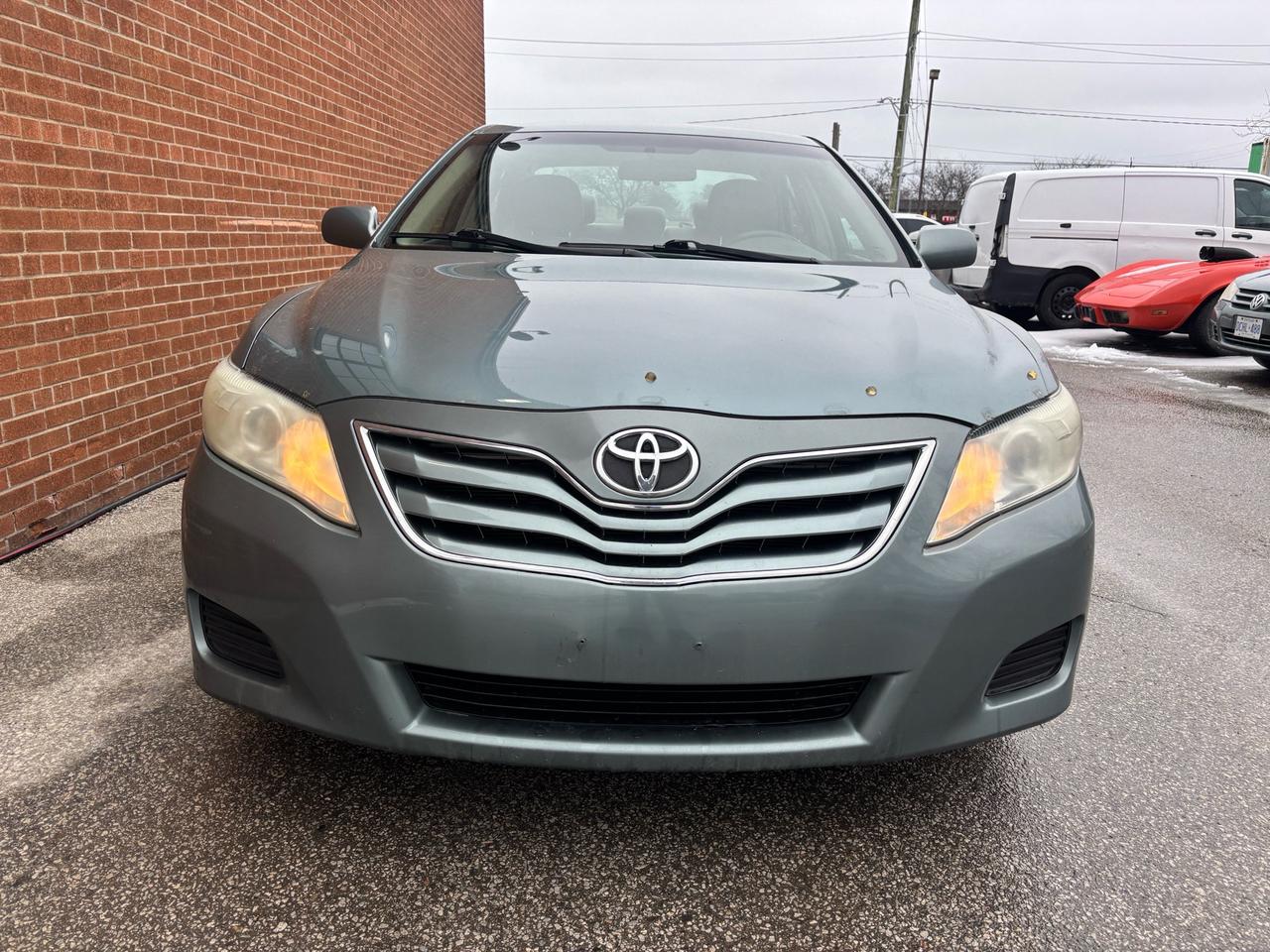 2010 Toyota Camry 4 Cyl. Leather Auto LE Photo