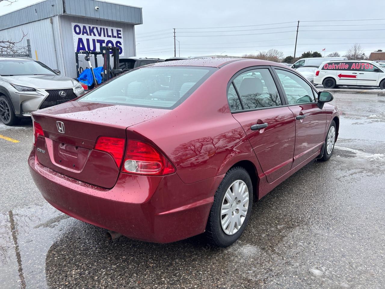 2007 Honda Civic 4dr AT DX-G Photo