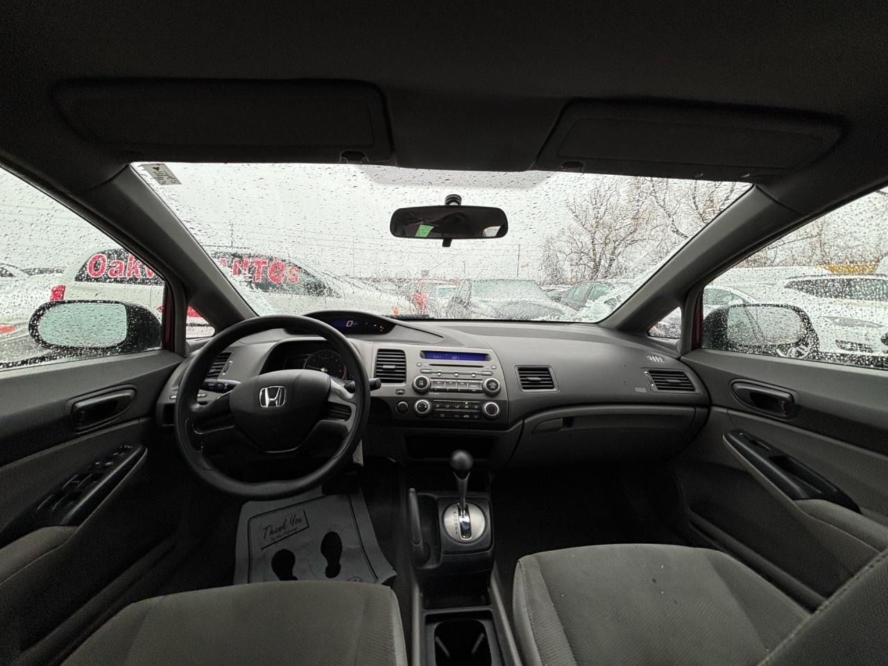 2007 Honda Civic 4dr AT DX-G Photo