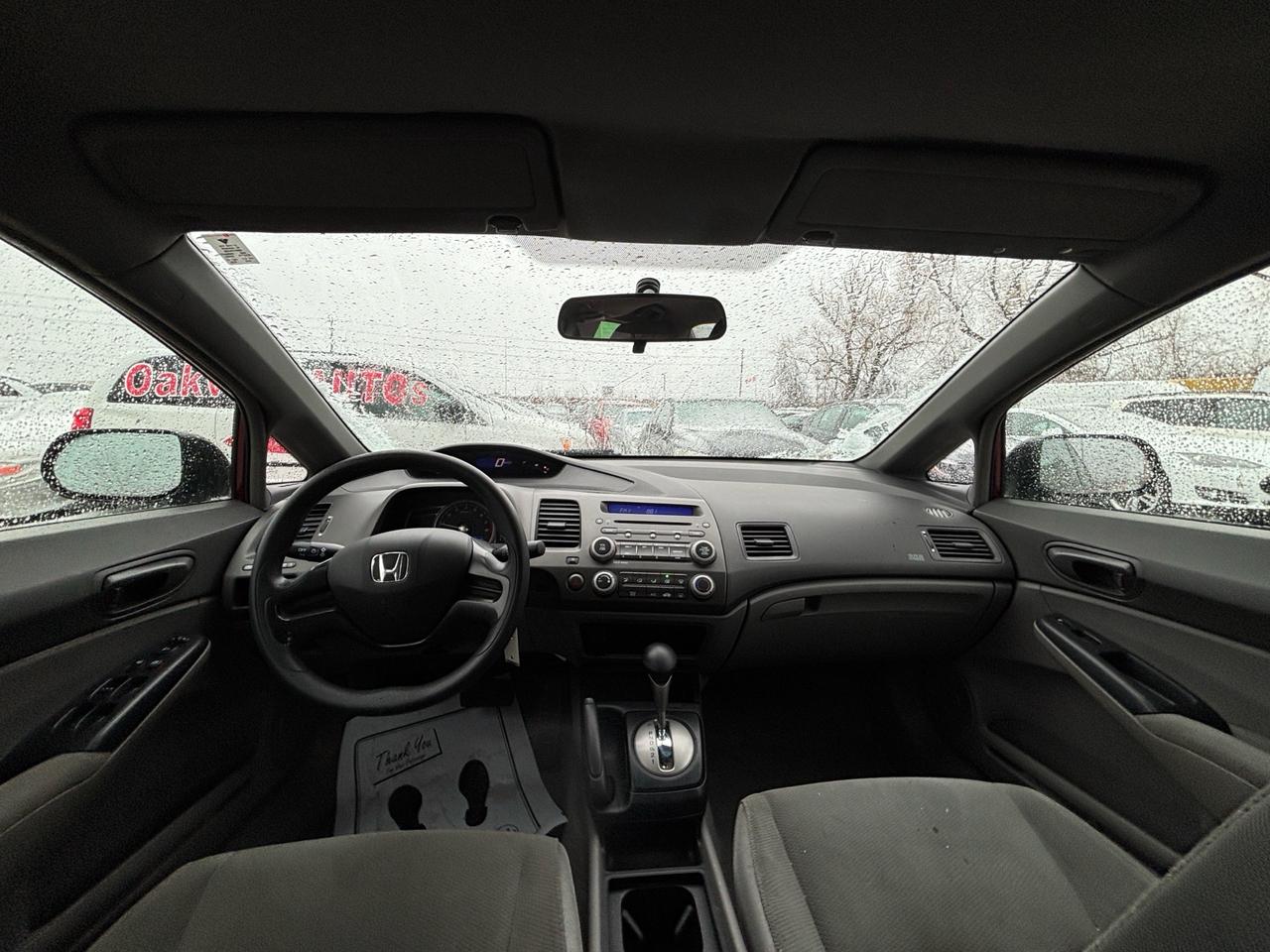 2007 Honda Civic 4dr AT DX-G Photo