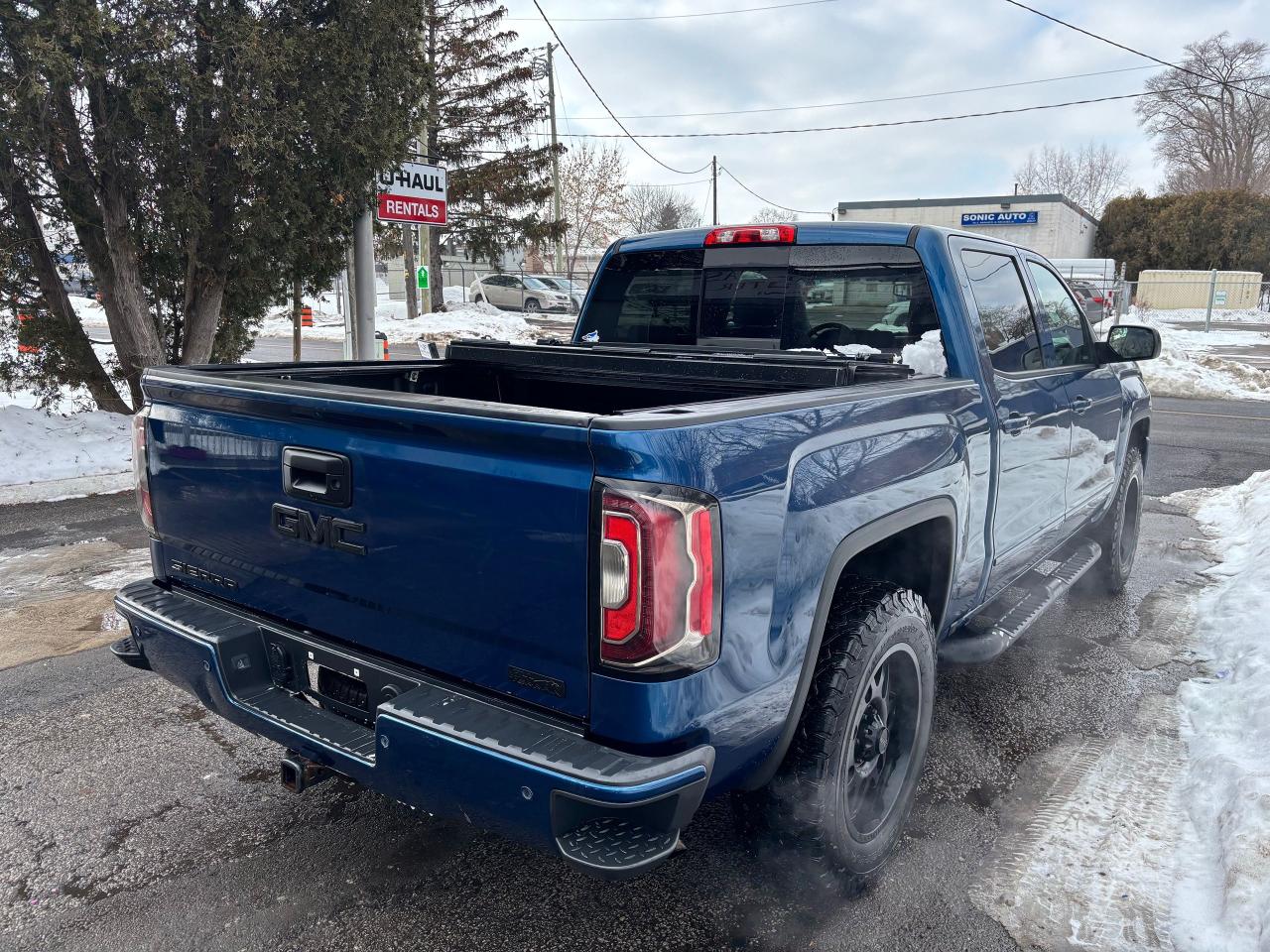 2017 GMC Sierra 1500 SLT Photo