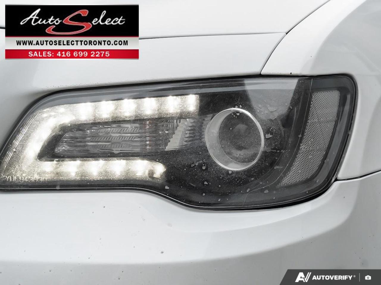 2017 Chrysler 300 Apple Carplay - Panoramic Sunroof - Clean Carfax Photo