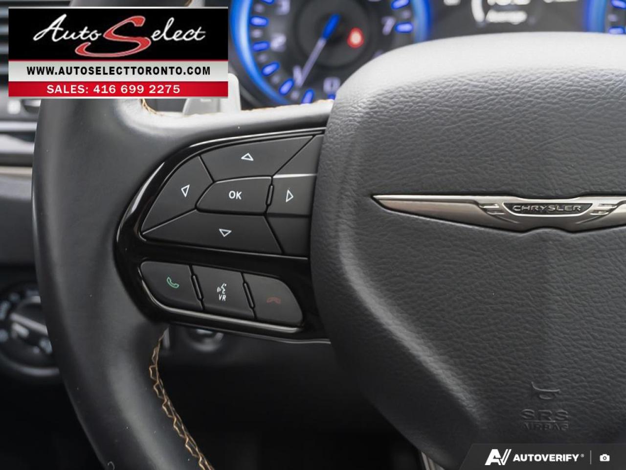 2017 Chrysler 300 Apple Carplay - Panoramic Sunroof - Clean Carfax Photo