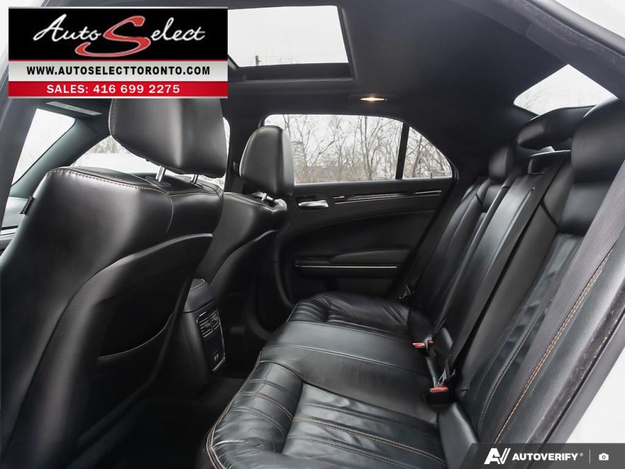 2017 Chrysler 300 Apple Carplay - Panoramic Sunroof - Clean Carfax Photo