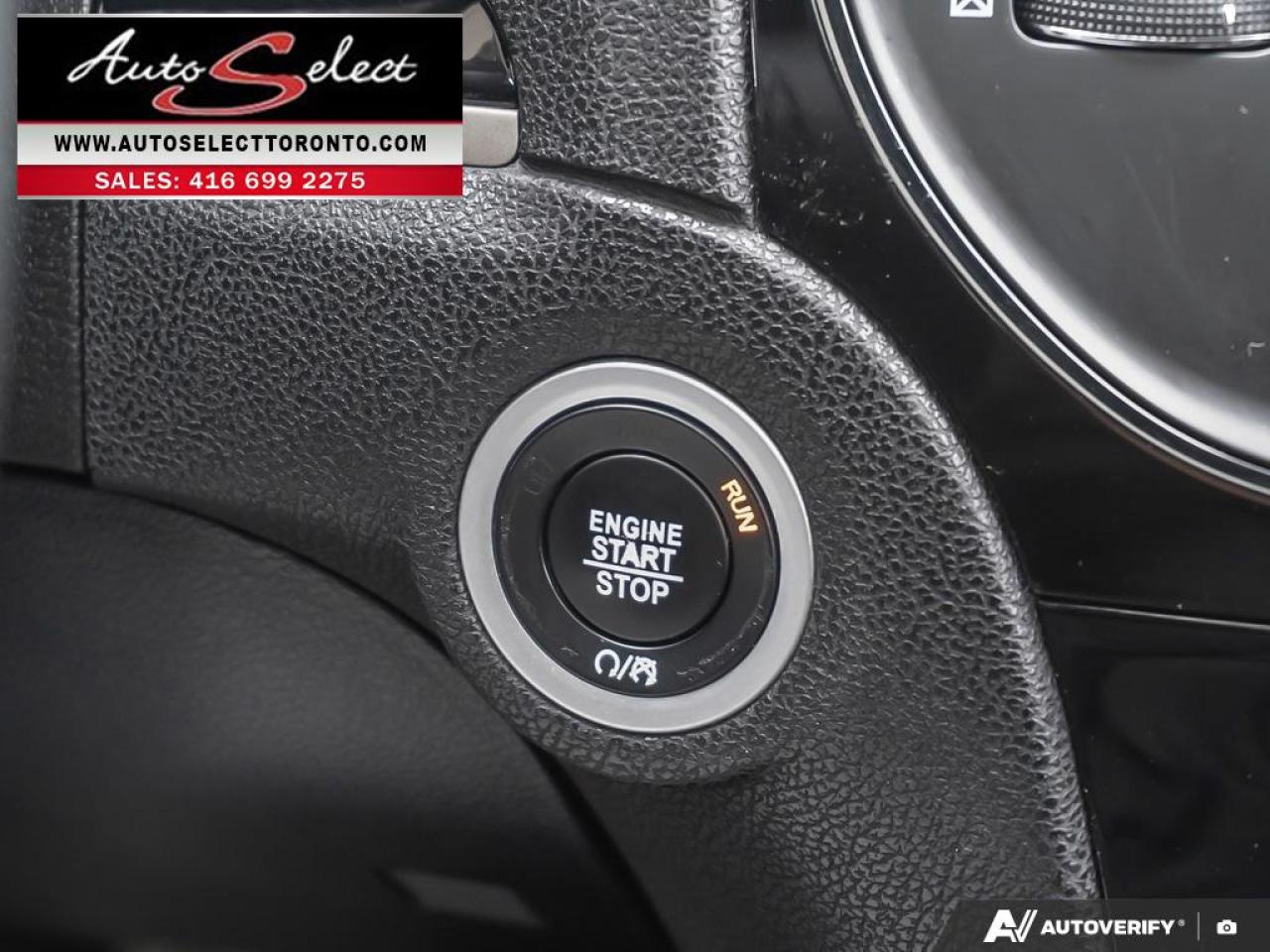 2017 Chrysler 300 Apple Carplay - Panoramic Sunroof - Clean Carfax Photo