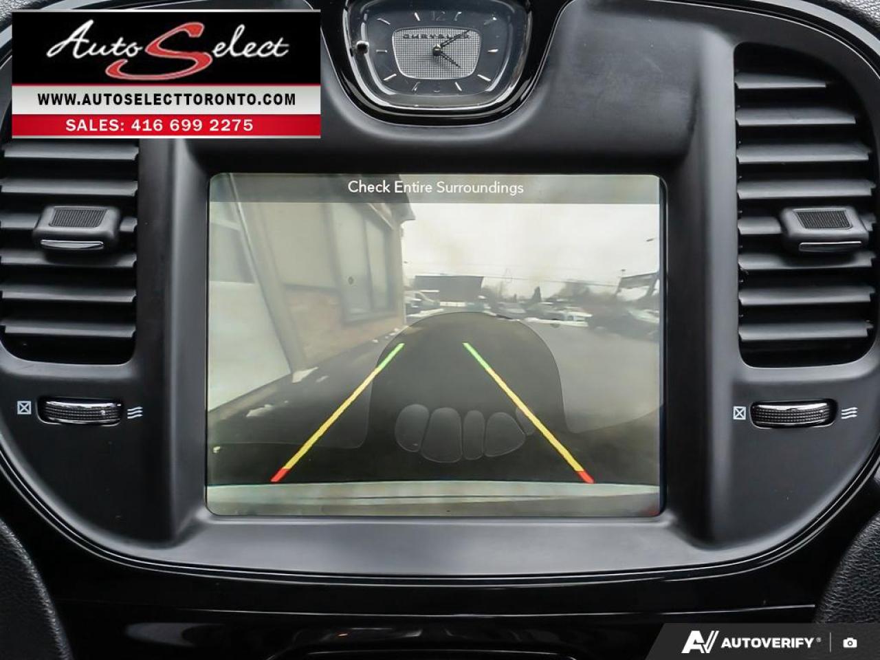 2017 Chrysler 300 Apple Carplay - Panoramic Sunroof - Clean Carfax Photo