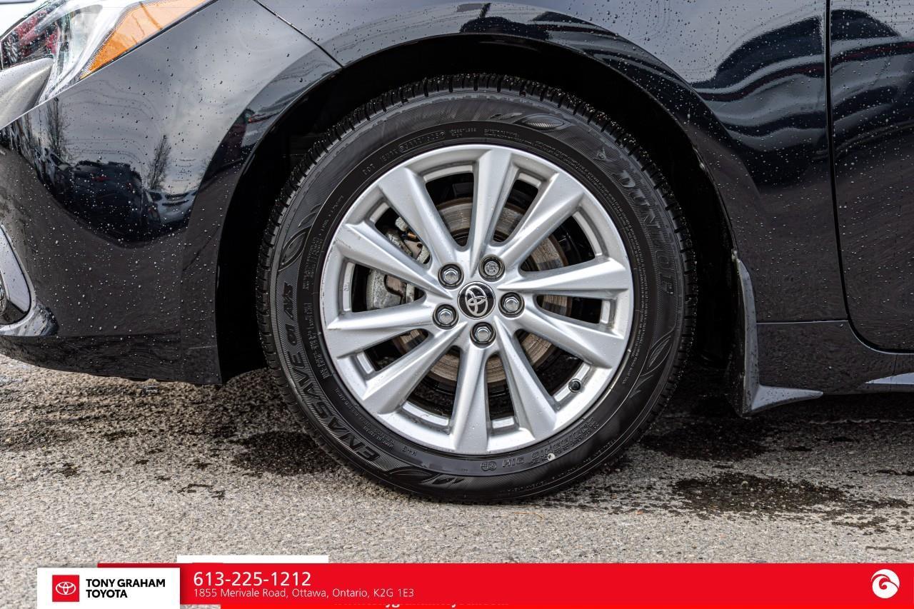 2025 Toyota Corolla Hatchback Photo