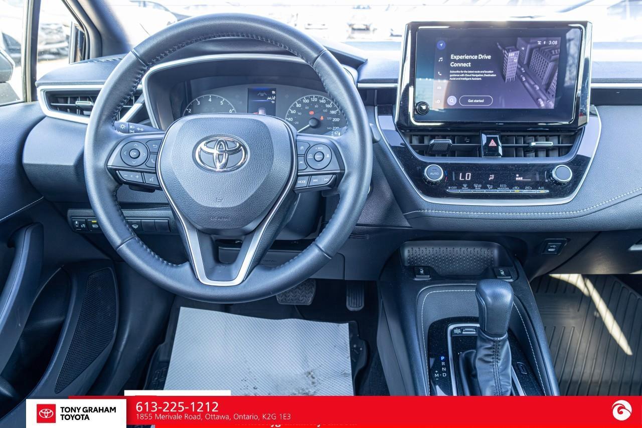 2025 Toyota Corolla Hatchback Photo