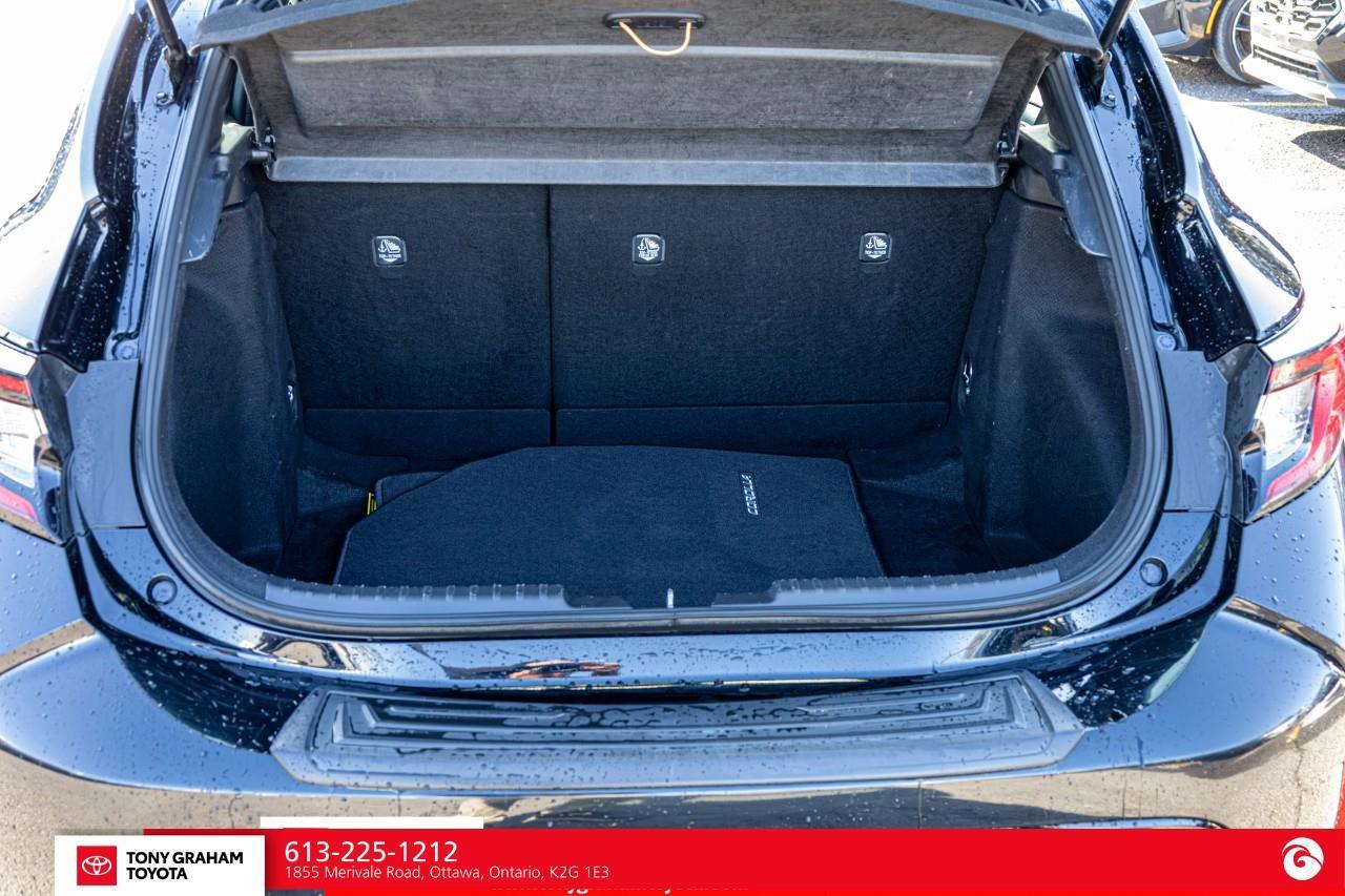 2025 Toyota Corolla Hatchback Photo