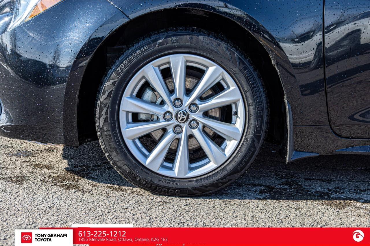 2025 Toyota Corolla Hatchback Photo