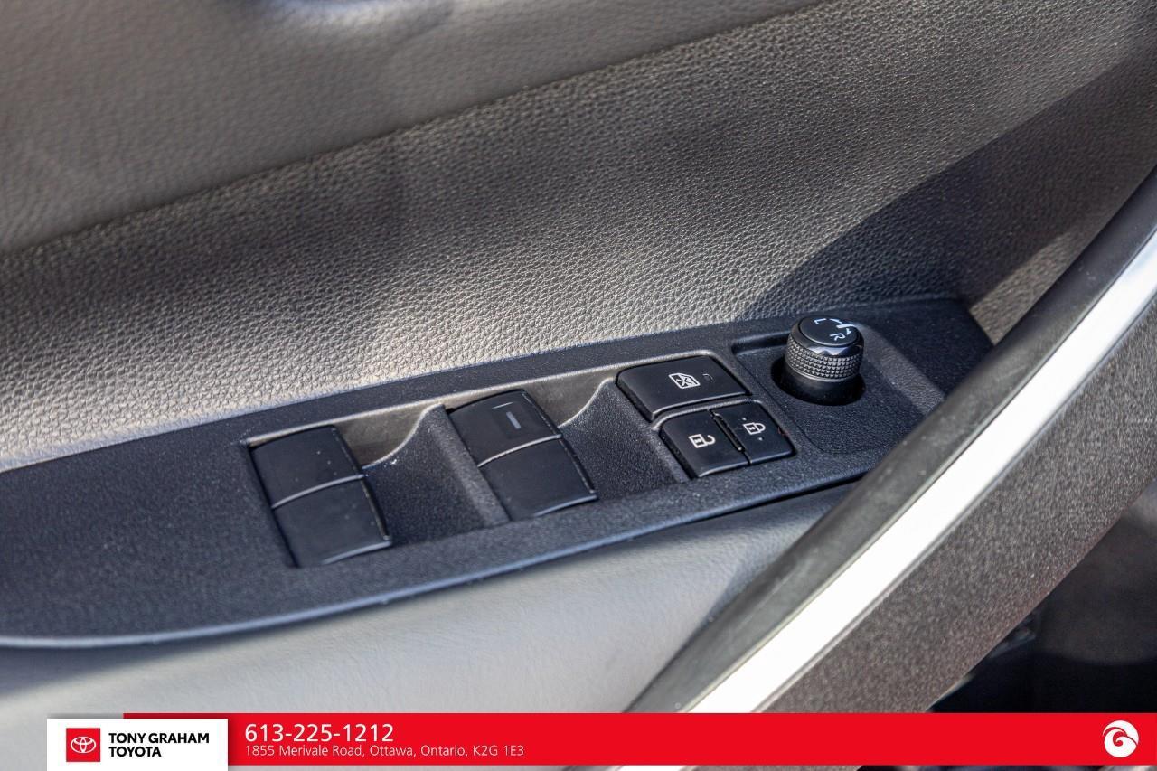 2022 Toyota Corolla SE Photo