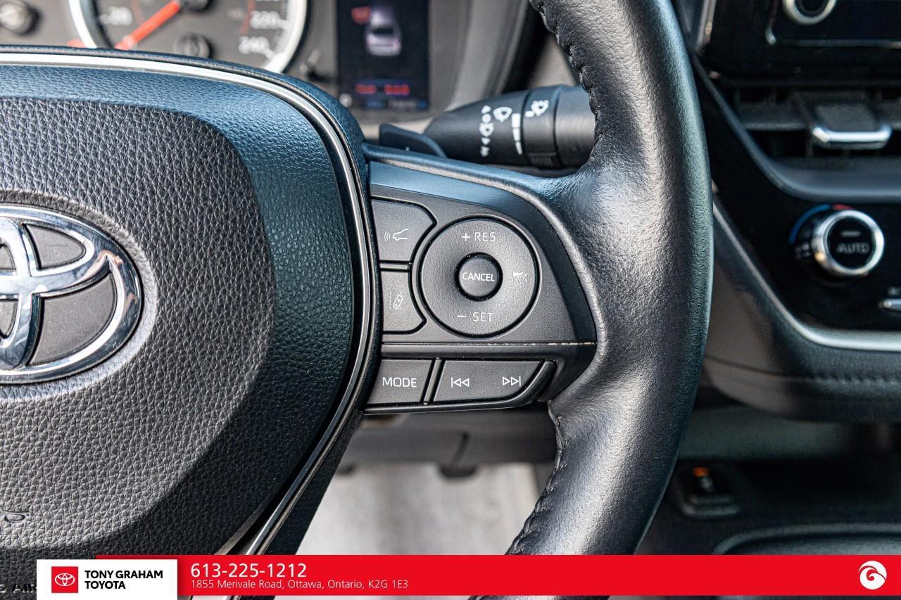 2022 Toyota Corolla SE Photo