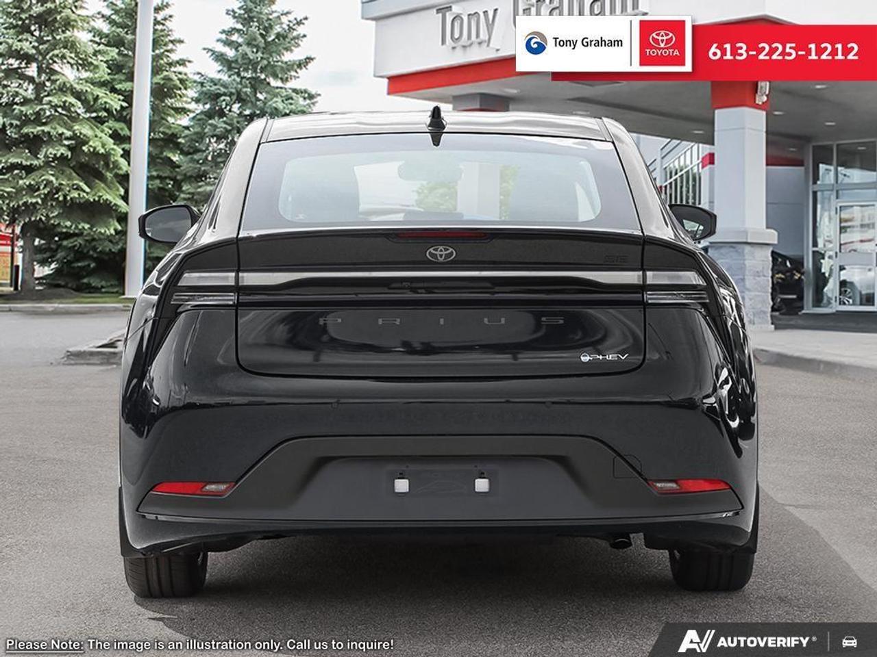 2026 Toyota Prius Plug-In Hybrid SE Photo4