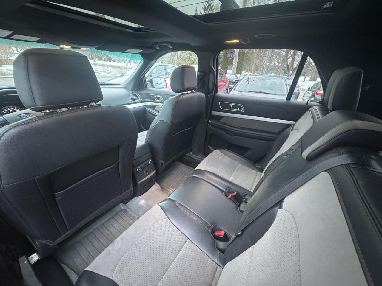 2017 Ford Explorer 4WD 4dr XLT - Photo #12