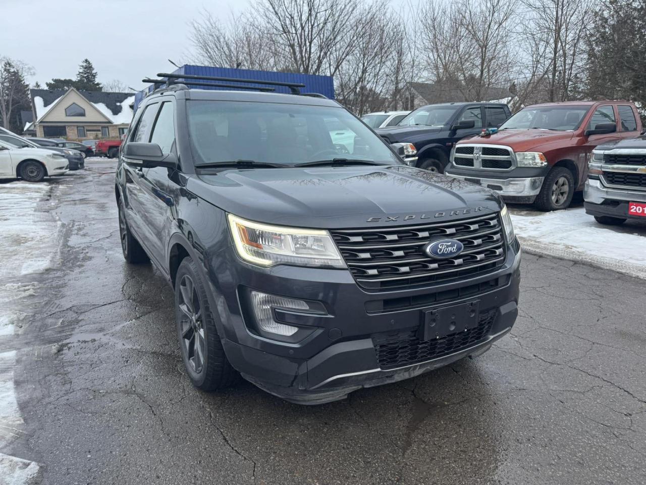 2017 Ford Explorer 4WD 4dr XLT