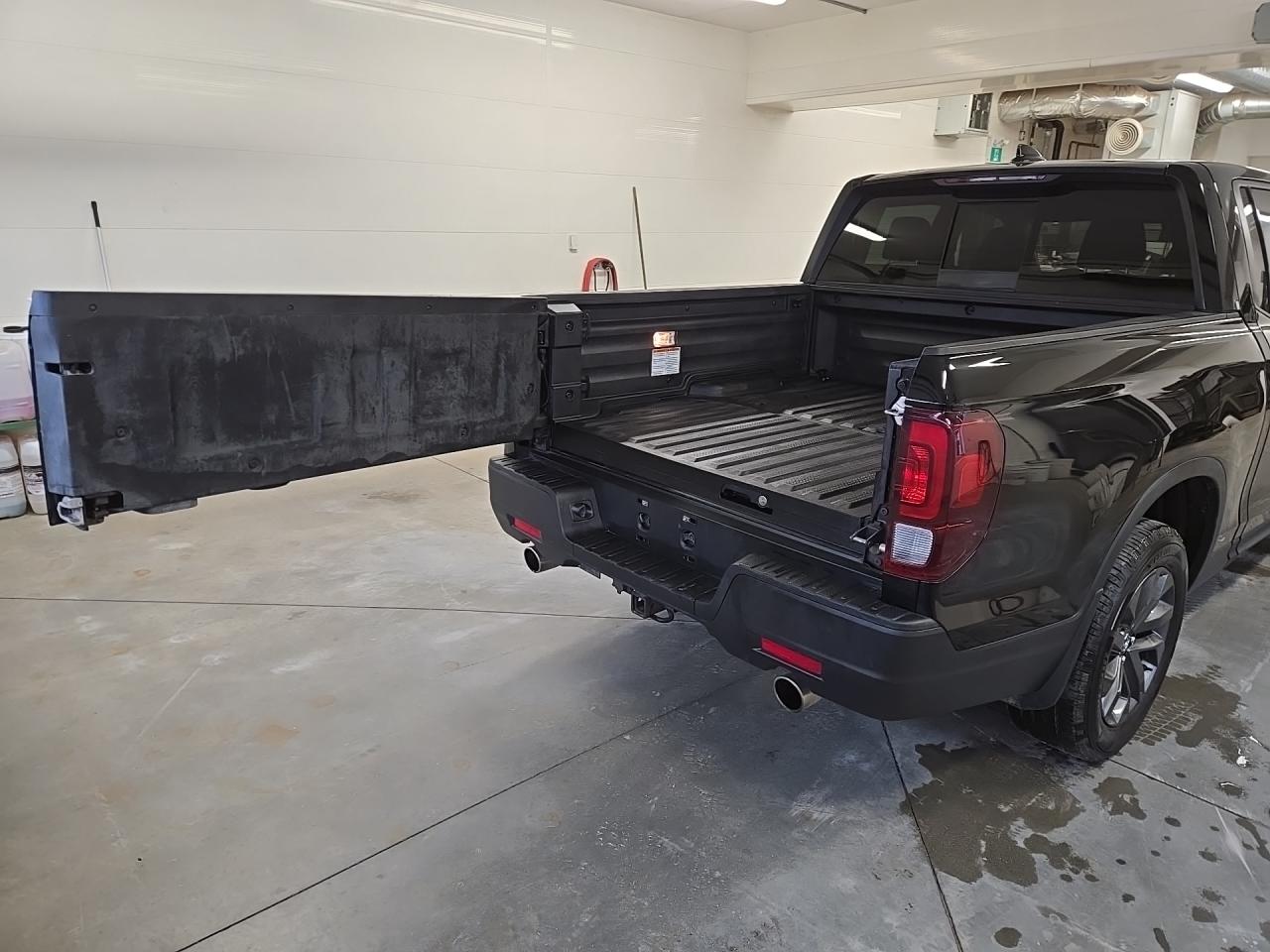 2022 Honda Ridgeline SPORT Photo