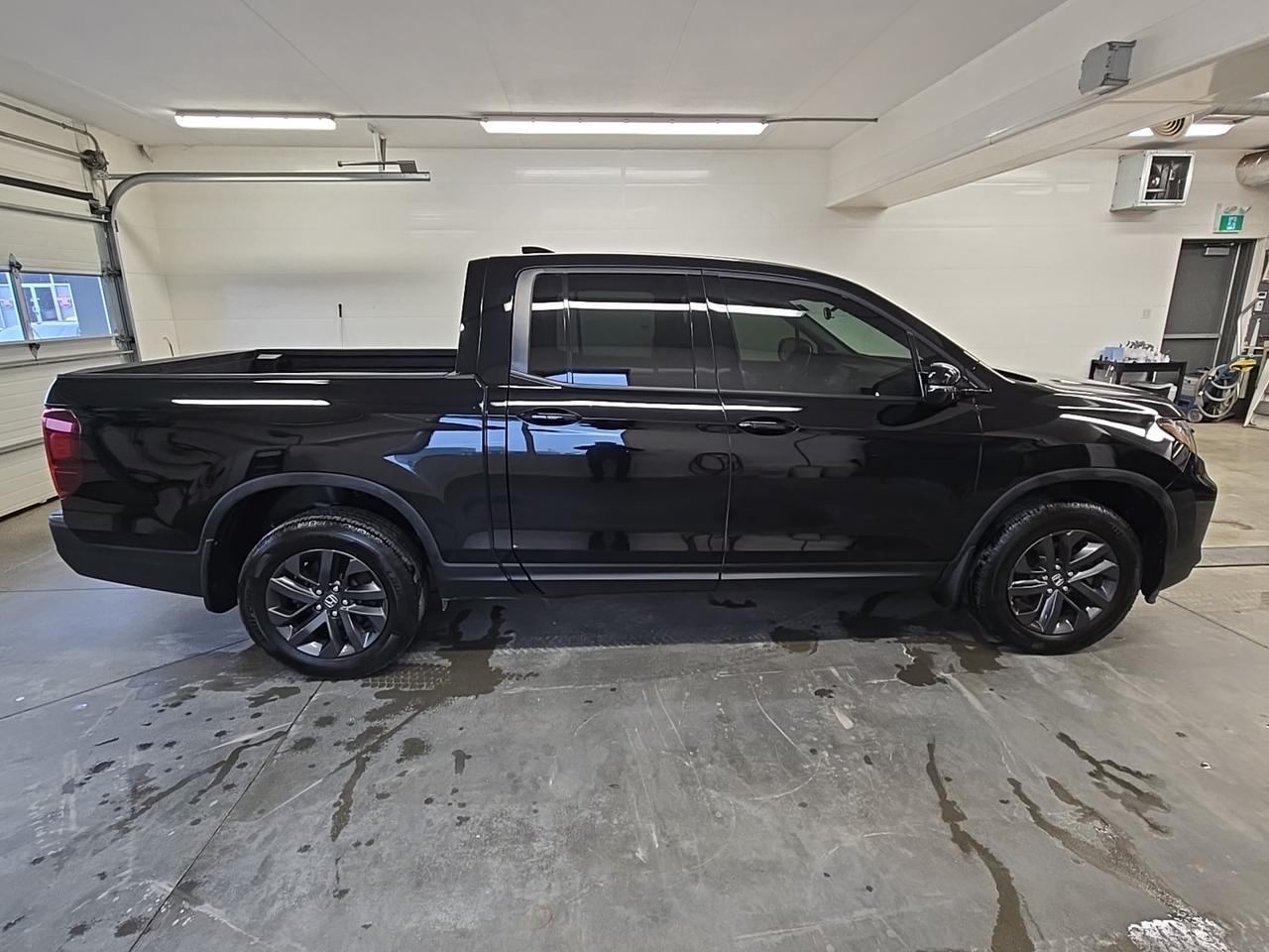 2022 Honda Ridgeline SPORT Photo