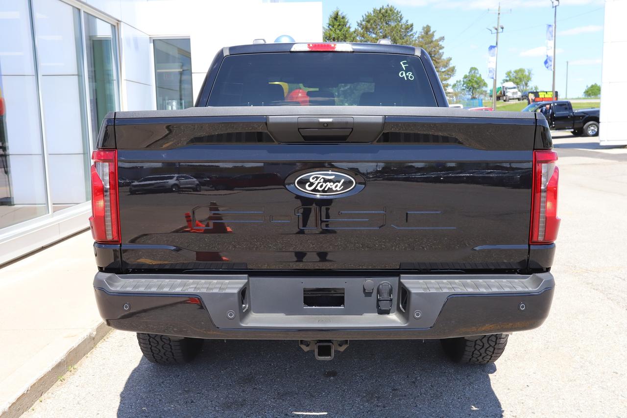 2026 Ford F-150 XLT 4WD SuperCrew 5.5' Box Photo4