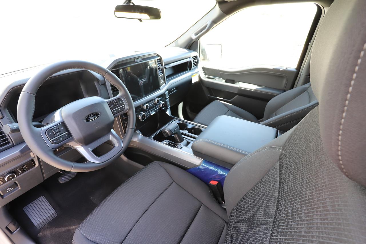 2026 Ford F-150 XLT 4WD SuperCrew 5.5' Box Photo