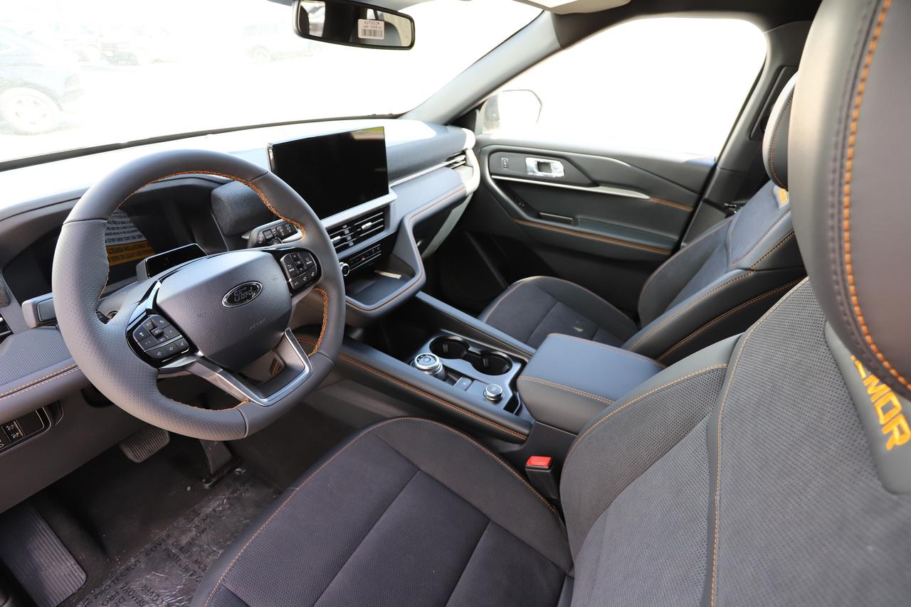 2026 Ford Explorer Tremor 4WD Photo